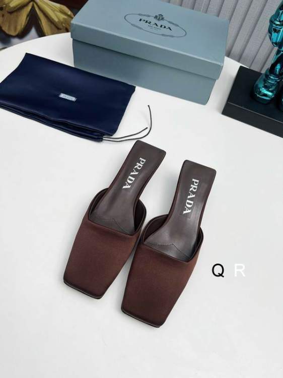 Picture of Prada Shoes _SKUPradasz35-404CM5CRR120819098